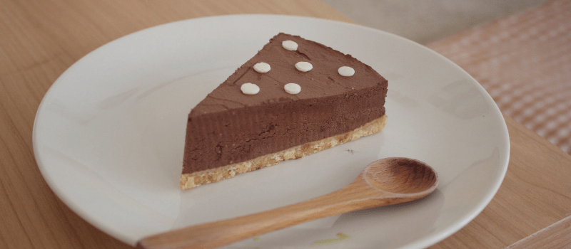 Koolhydraatarme chocolade cheesecake? Met een marsepein bodem!