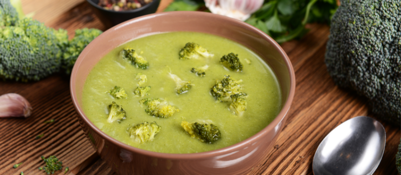 Courgette broccoli soep maken